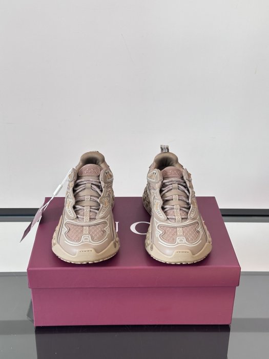 Кросівки чоловічі фото 2