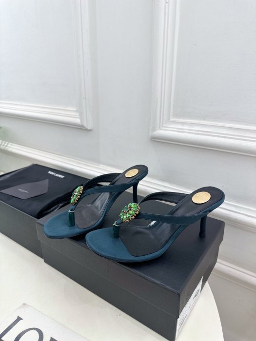 Босоножки фото 5