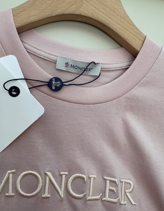 Футболка жіноча фото 6