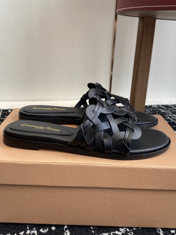 Шльопанці жіночі фото 2