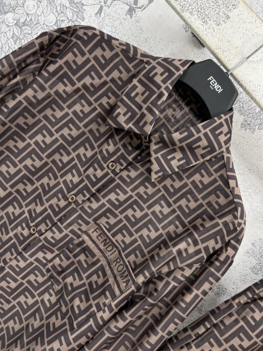 Костюм жіночий фото 2