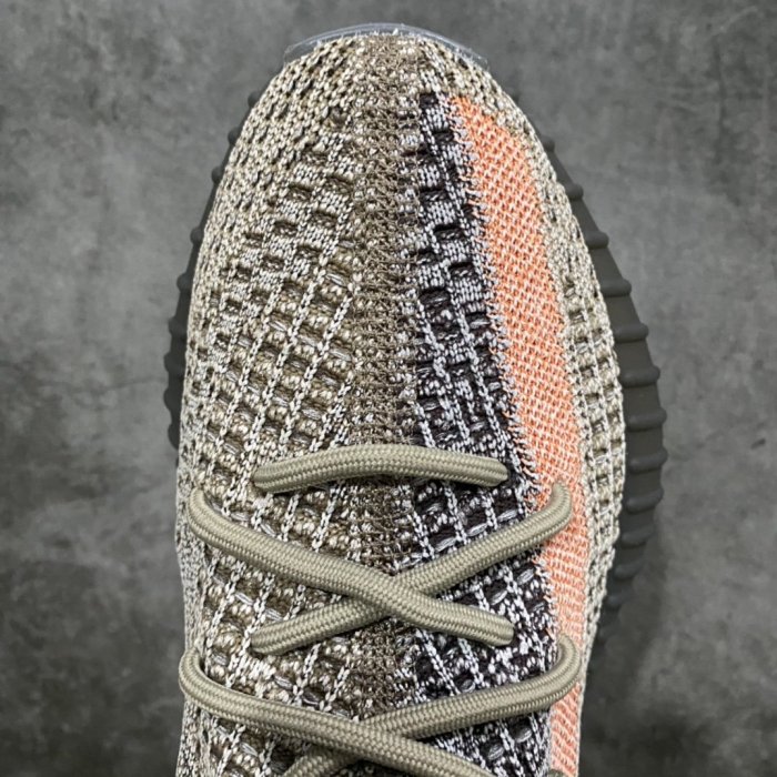 Кроссовки Yeezy350 V2 GW0089 фото 5