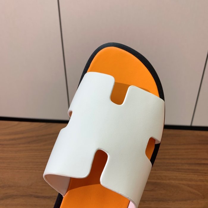 Шлепанцы женские фото 7