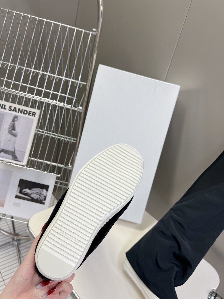 Чоботи жіночі фото 9