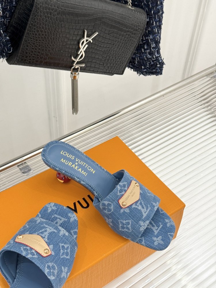 Босоножки фото 5