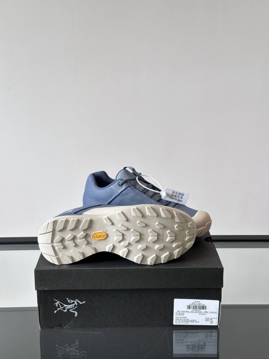 Кросівки чоловічі фото 9