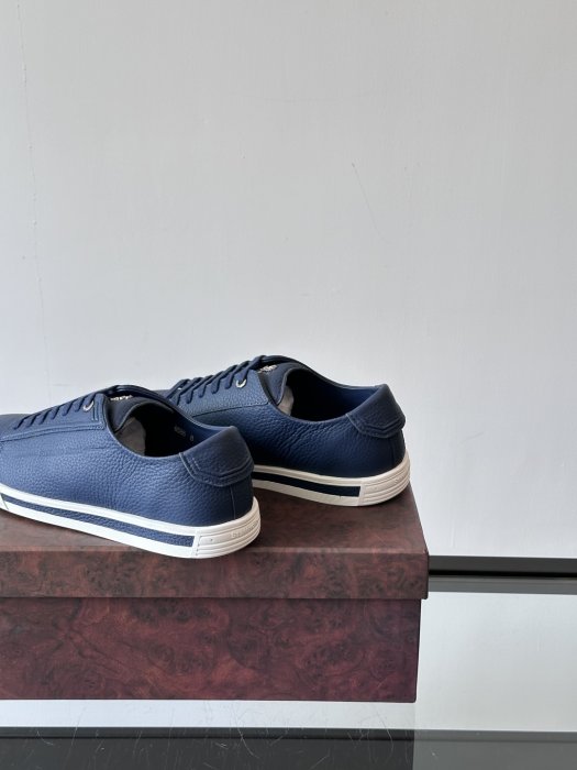 Кроссовки фото 8