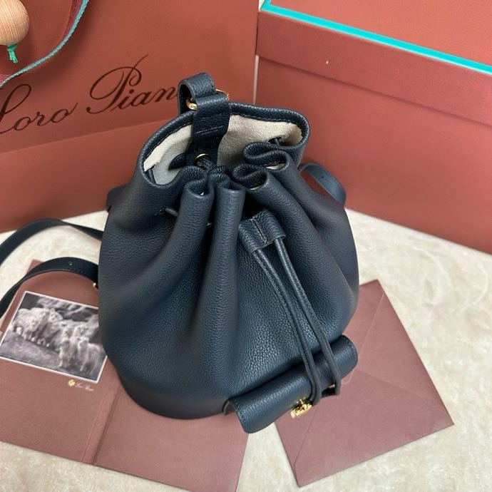 Backpack leather female Loro Piana Extra фото 9