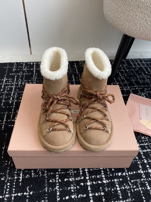 Ugg boots women's