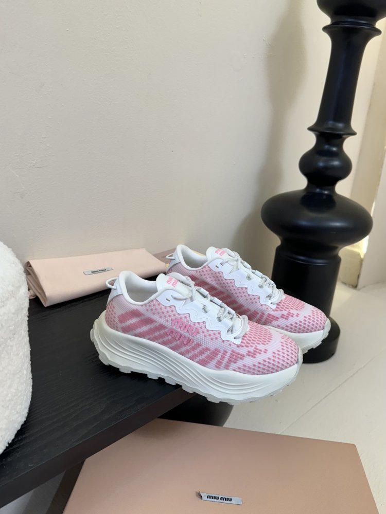 Sneakers women's фото 2