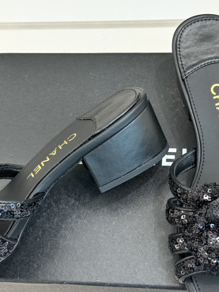 Босоножки фото 6