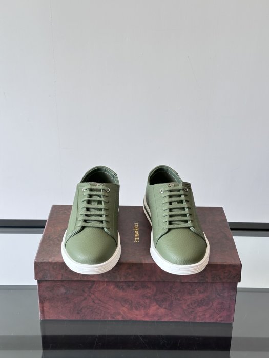 Кроссовки фото 2