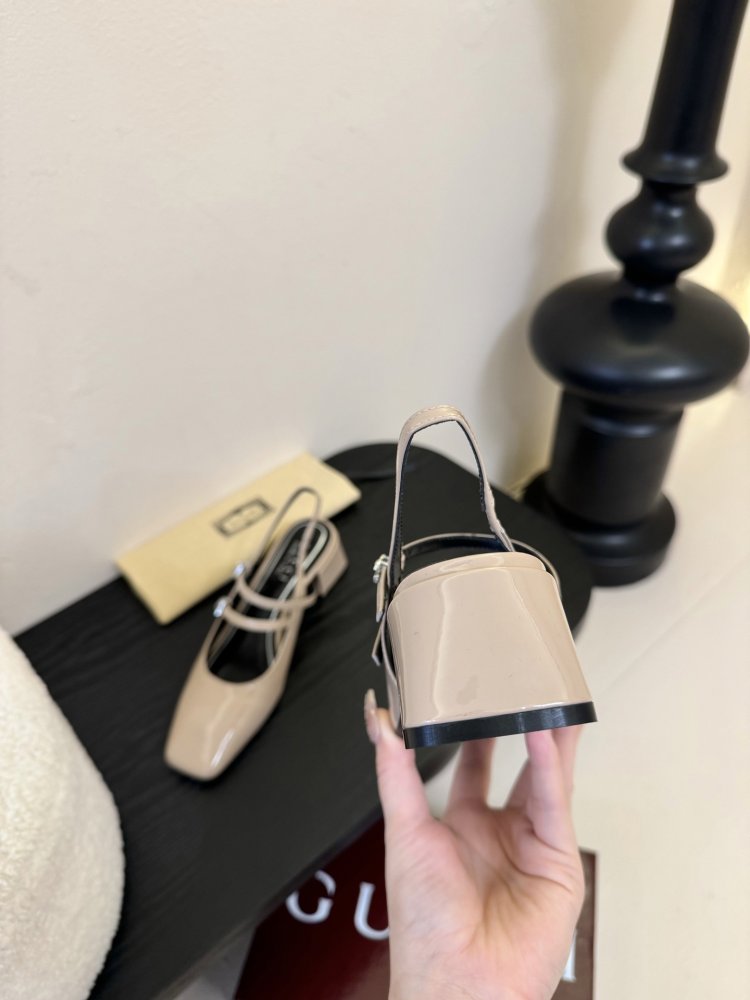 Босоніжки фото 7