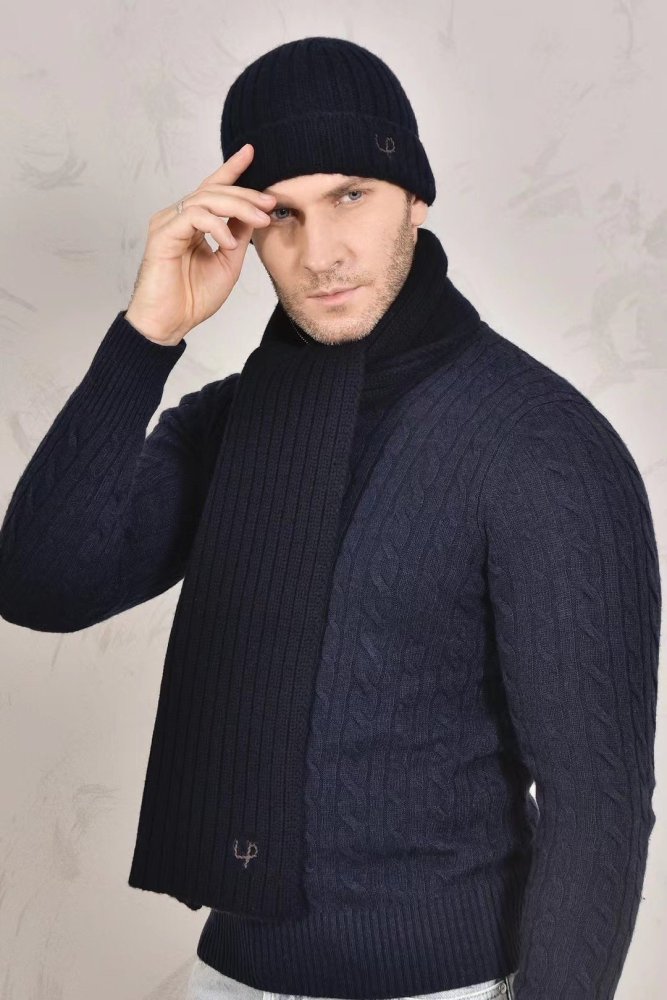 A cap and scarf of cashmere фото 5