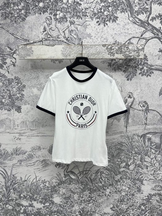 Футболка женская