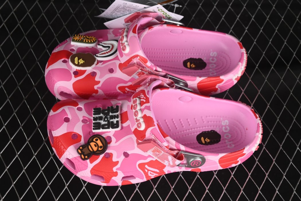 Кроксы Bape x Crocs Classic Clog фото 5
