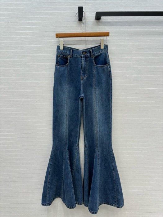 Джинси жіночі