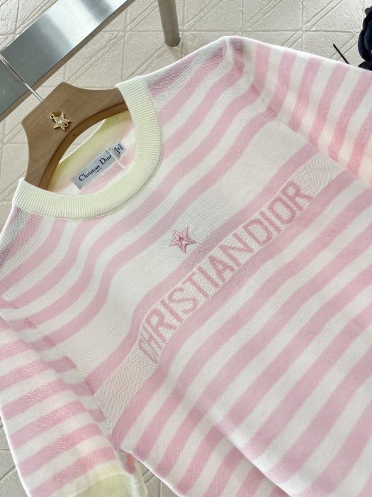 Футболка женская фото 7