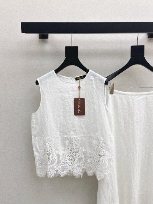 Costume female фото 3