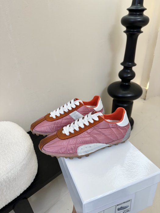 Кросівки фото 5