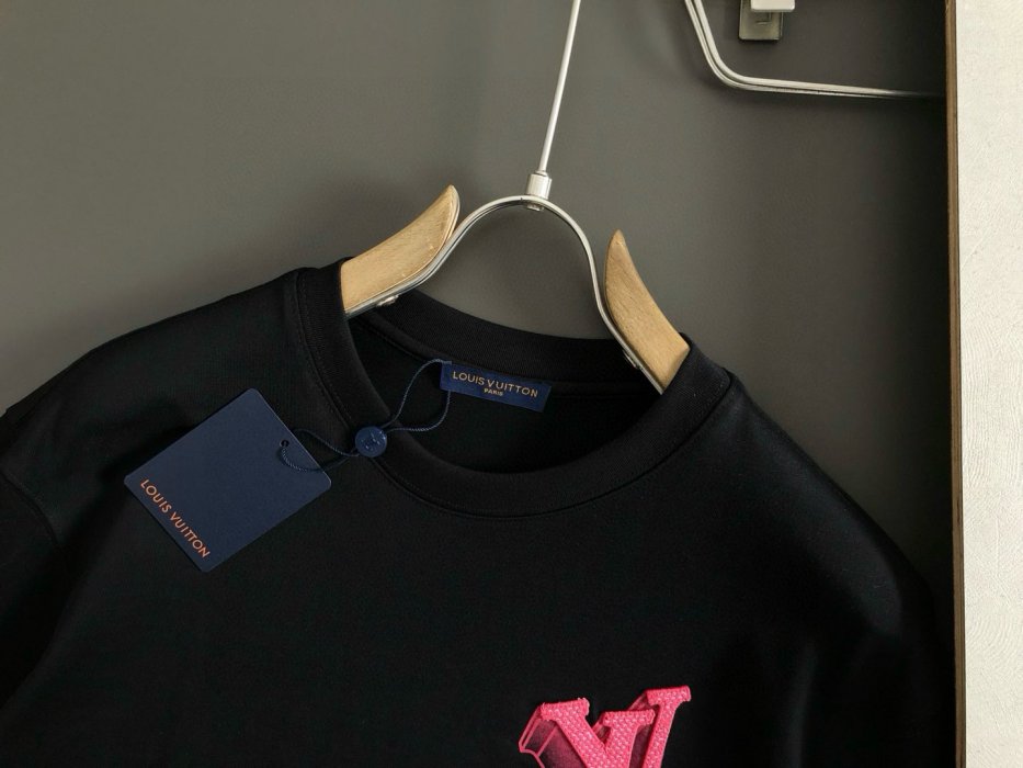 T-shirt men's фото 3