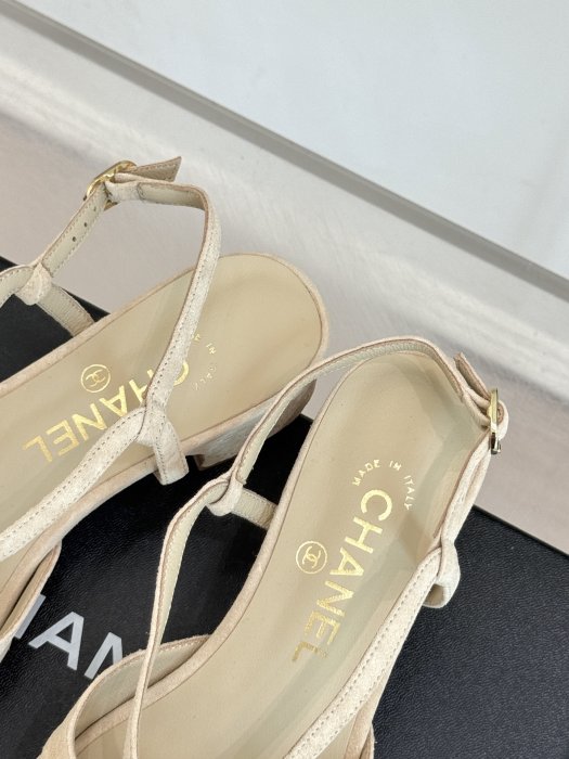 Босоножки фото 8