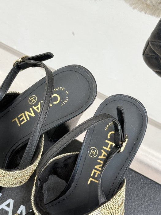 Босоножки фото 8