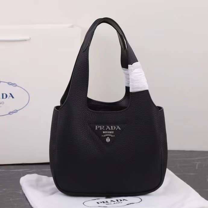 A bag women's 18 cm black