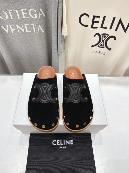 Шлепанцы женские