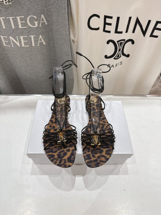 Sandals women's