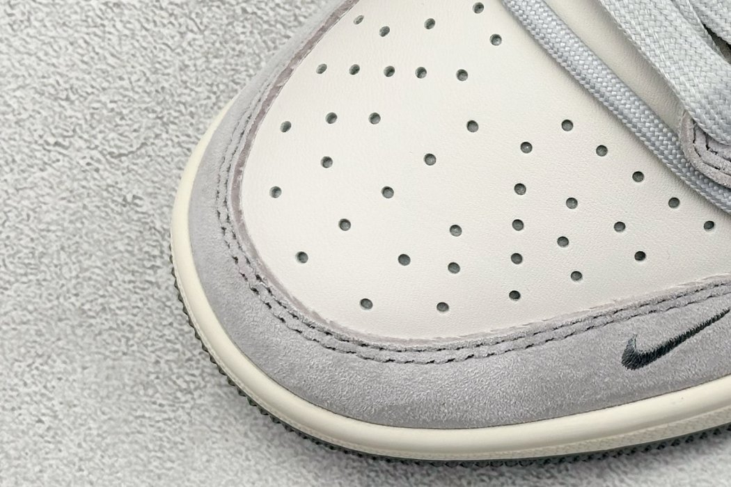 Кроссовки Travi Scott x Fragment Design x Air Jordan 1 Low фото 7