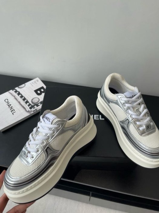 Кроссовки женские фото 9