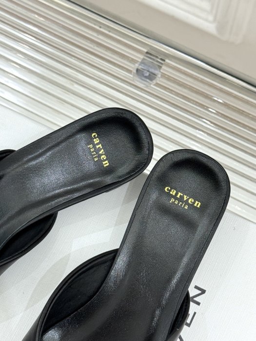 Туфлі жіночі фото 8