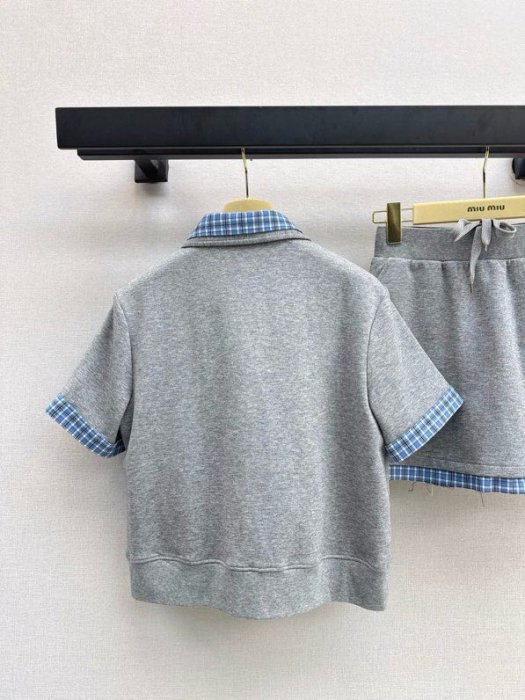 Костюм жіночий фото 2