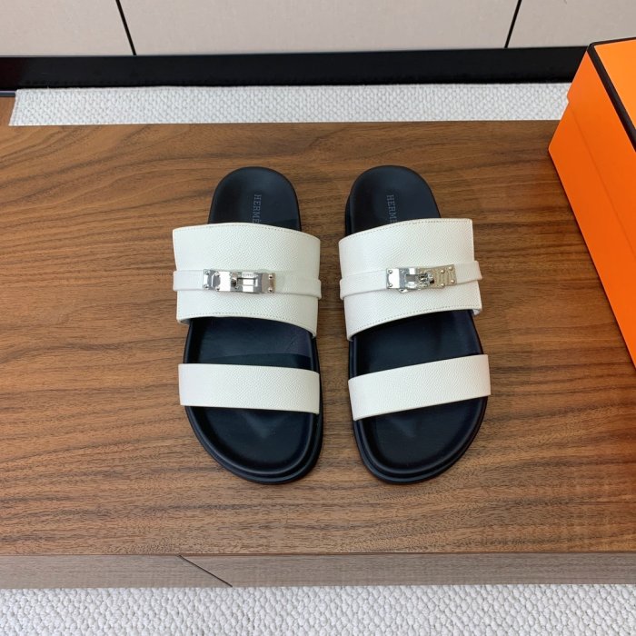 Шлепанцы женские Giulia