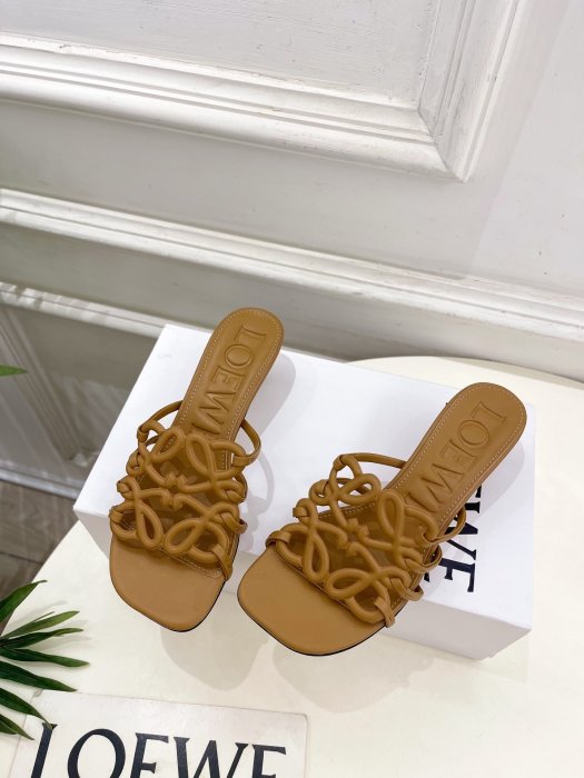 Босоножки фото 5