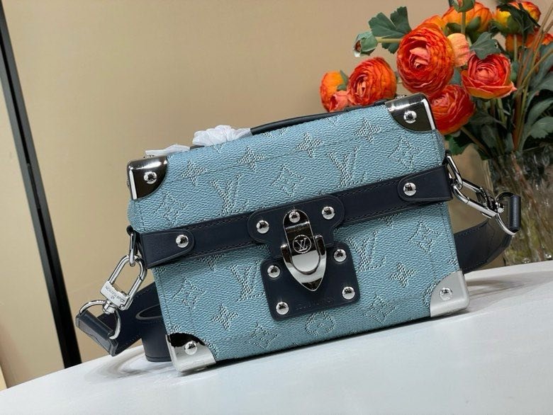 Сумка женская Soul Trunk M15035 светло-голубой