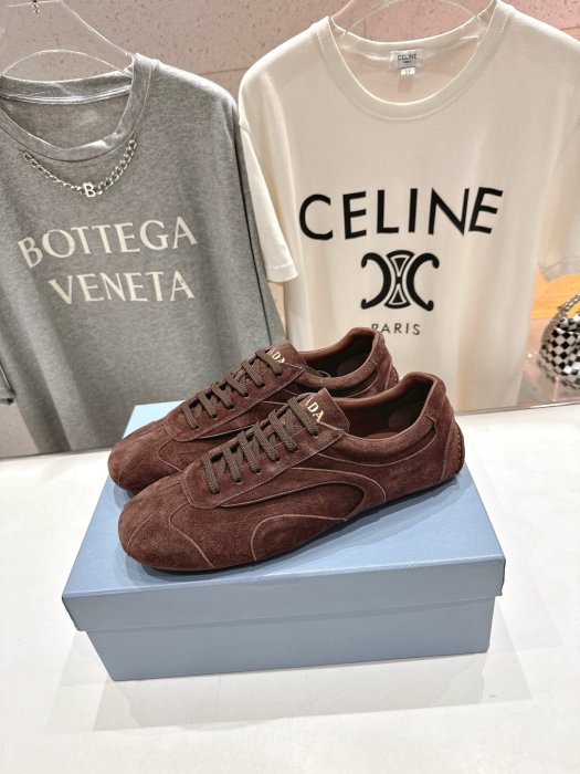 Кроссовки фото 3