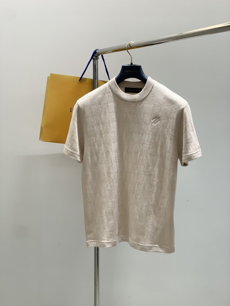 Футболка чоловіча