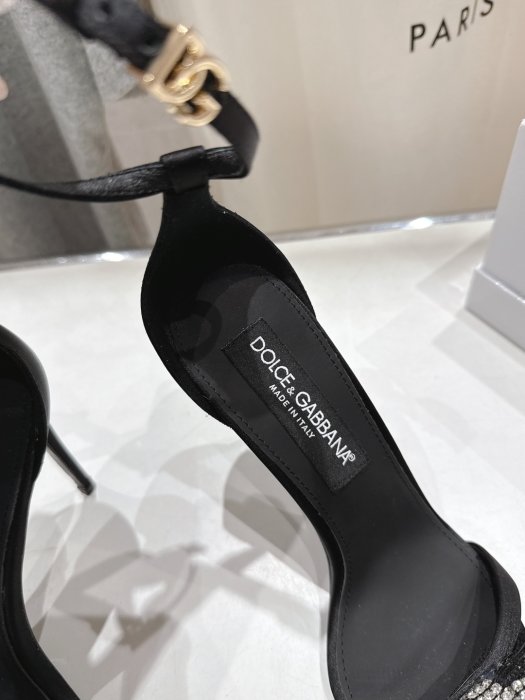 Босоніжки фото 6