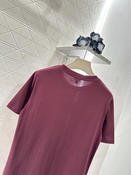 T-shirt women's фото 4