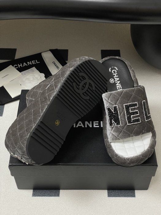 Босоножки фото 8