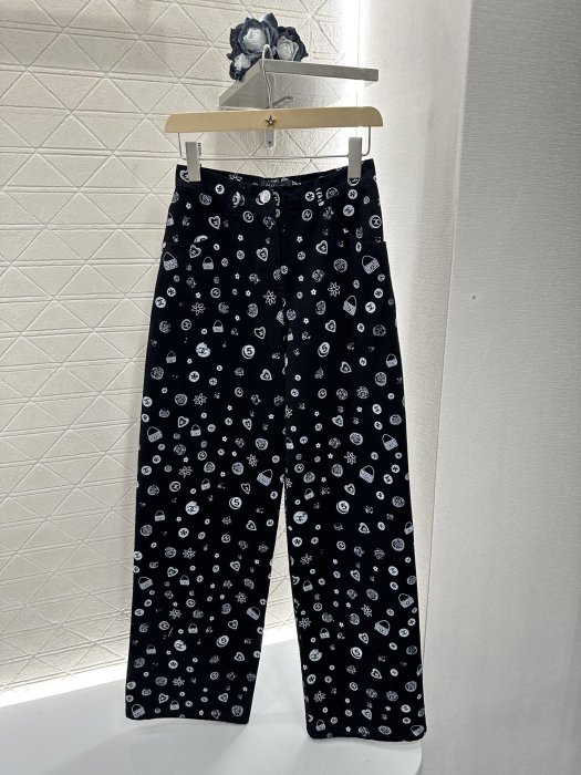 Джинсы женские