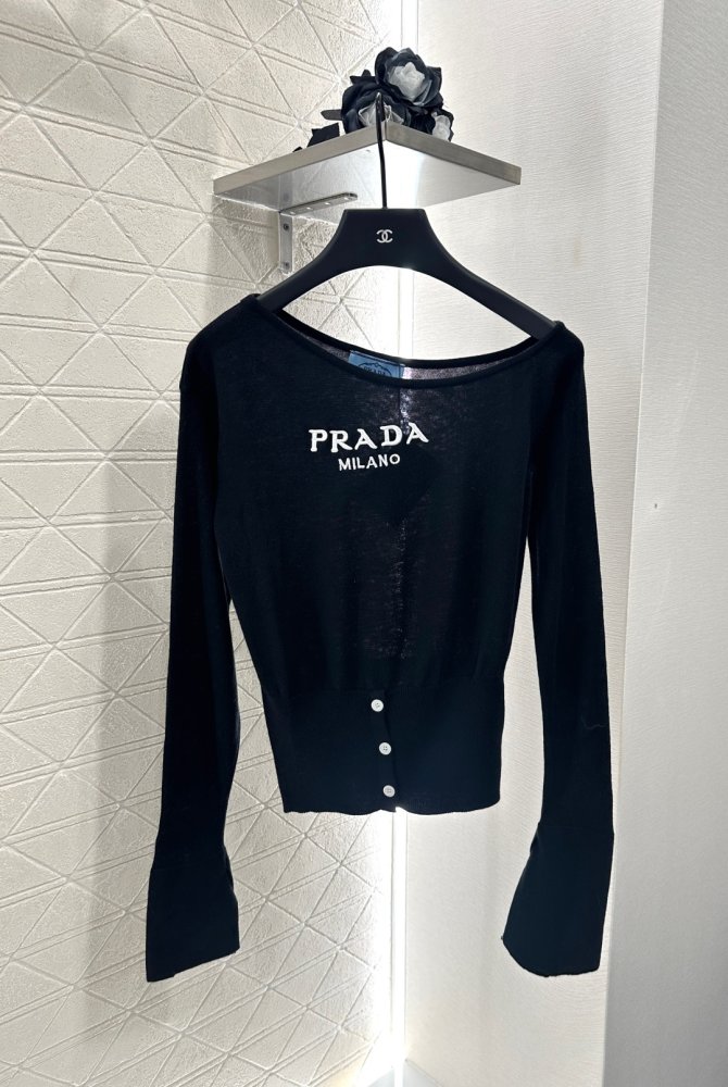 Кофта женская