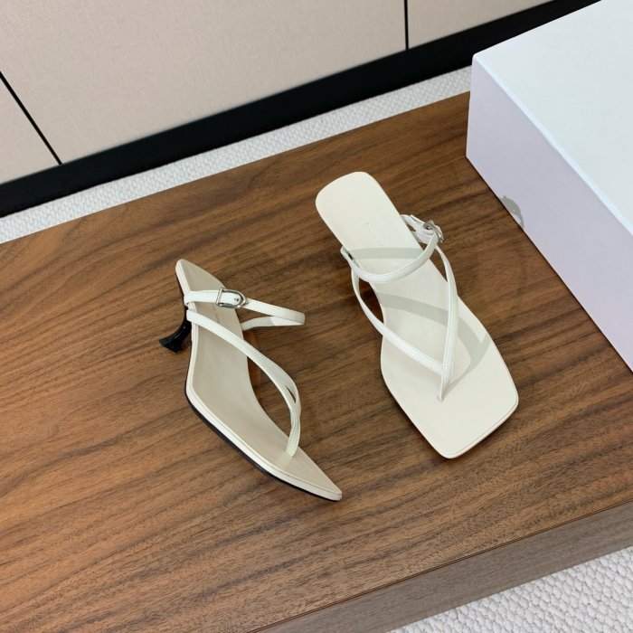 Босоножки фото 2