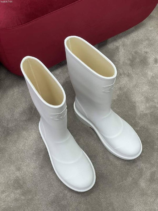 Гумові чоботи жіночі білі фото 6