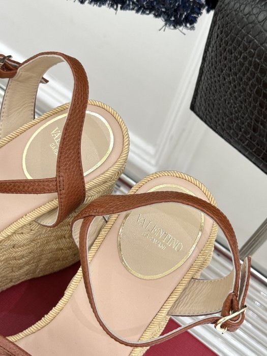 Босоножки фото 8