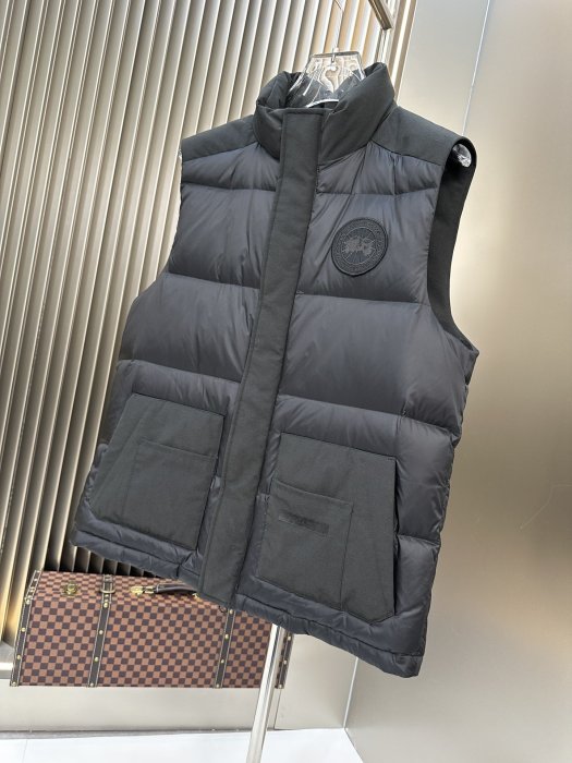 Vest men's фото 4