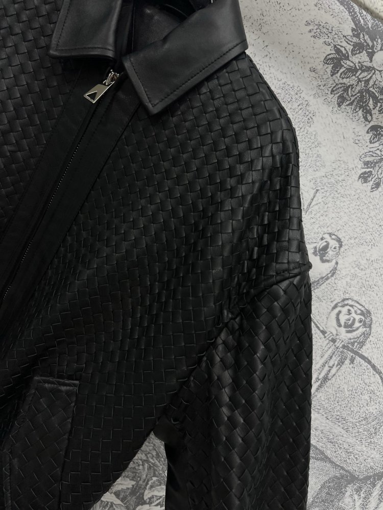 Jacket women's leather фото 6