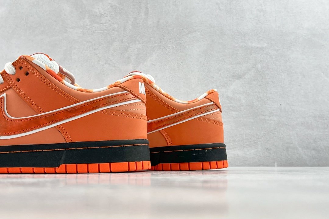 Sneakers Concepts x Nike SB Dunk Low Orange Lobster FD8776-800 фото 8